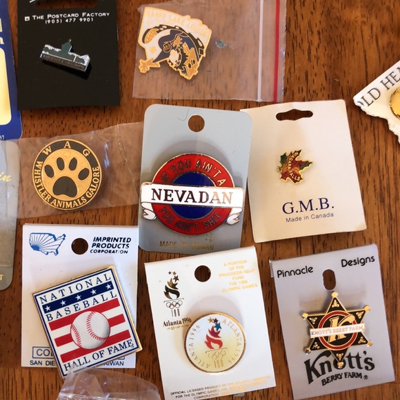 30 Collectable Pin Backs/ Badges - Picture 15 of 16